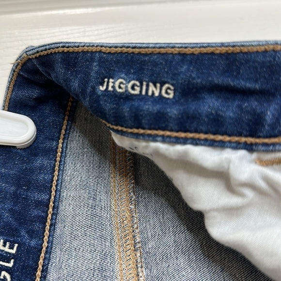 American Eagle Womens Jeggings Skinny Jeans Thrashed Distressed, Size 0 Short - Picture 8 of 12